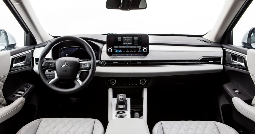 Nội thất sang trọng hơn của Mitsubishi Outlander 2022