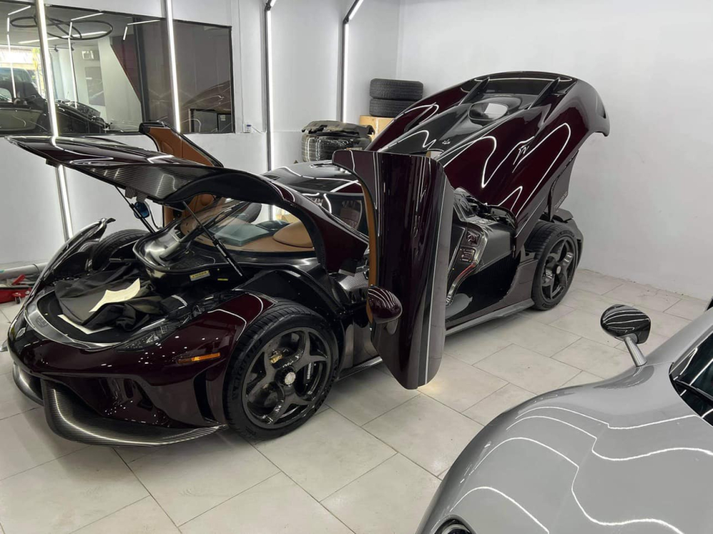 Koenigsegg Regera của Hoàng Kim Khánh thuộc dòng xe megacar