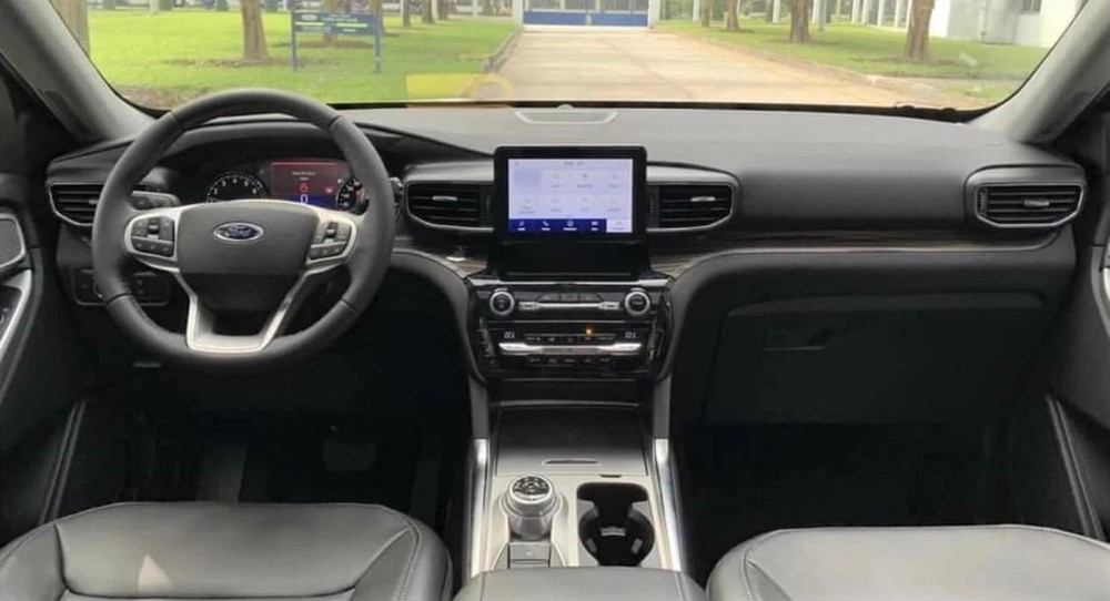 Nội thất mới của Ford Explorer 2022.