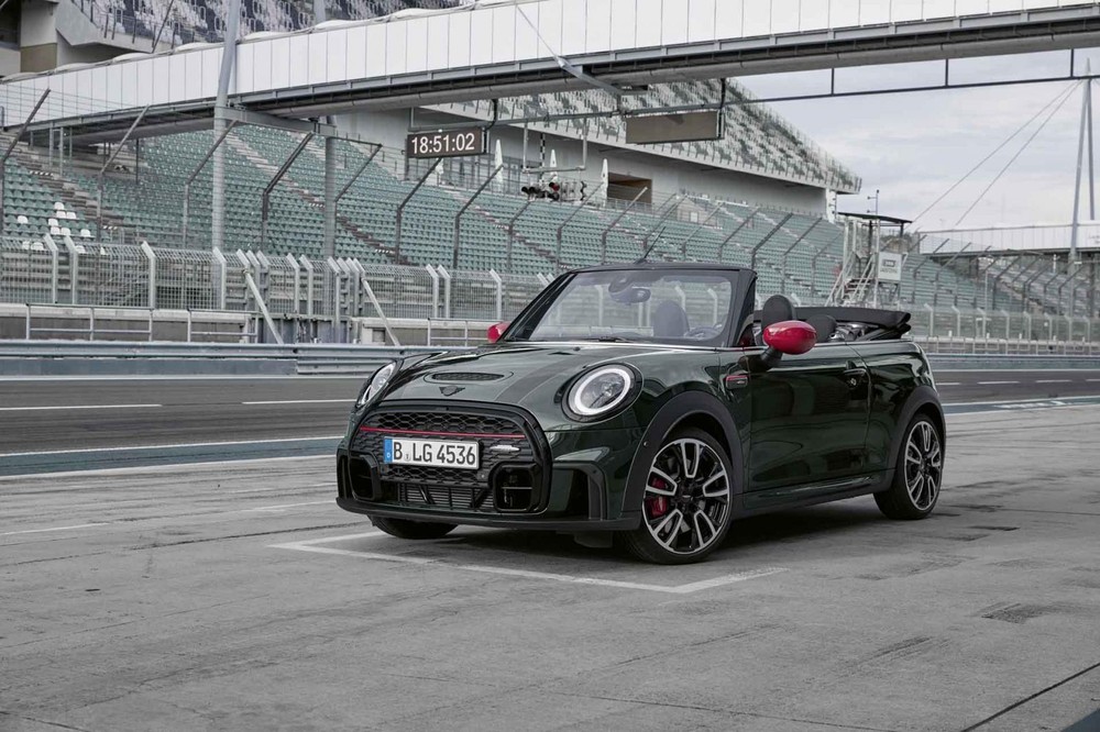 Phi&ecirc;n bản Mini John Cooper Works 2022