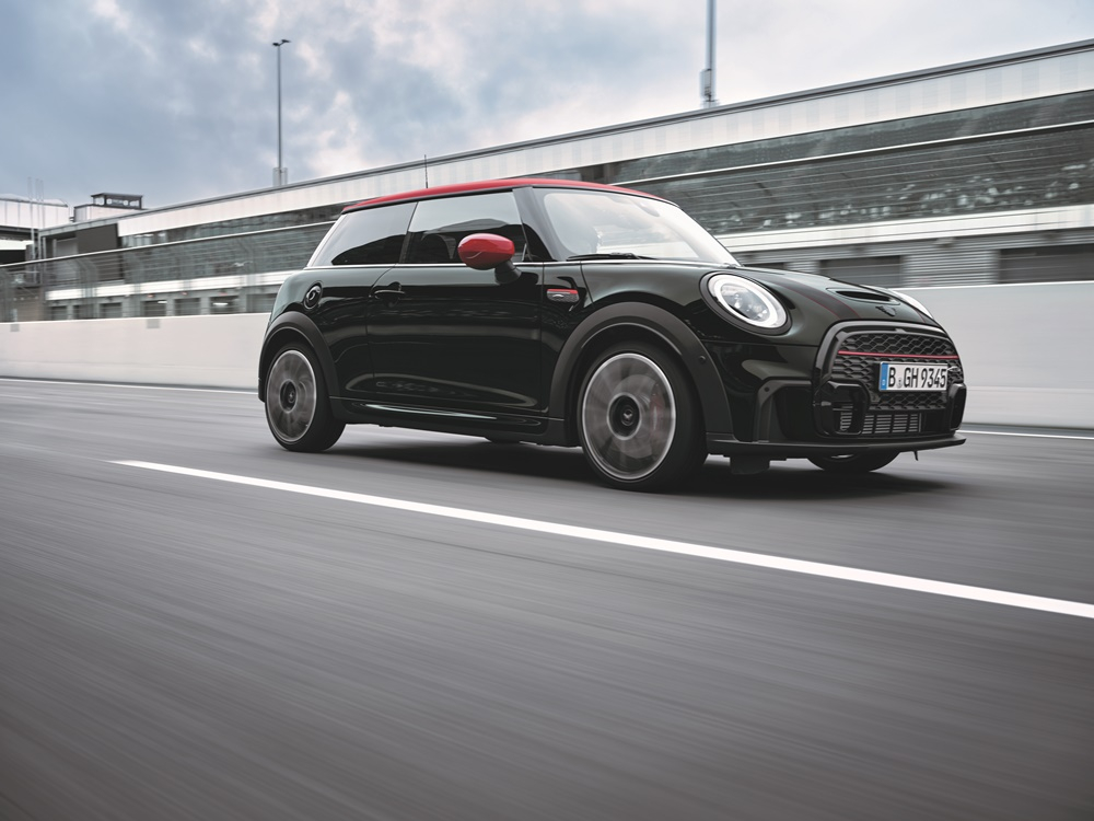 Tổng quan ngoại thất của Mini John Cooper Works 2022
