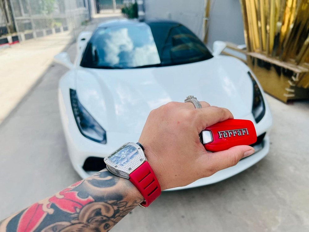 Ferrari 488 GTB về Bạc Li&ecirc;u định cư, chủ nh&acirc;n từng trải nghiệm nhiều si&ecirc;u xe đỉnh