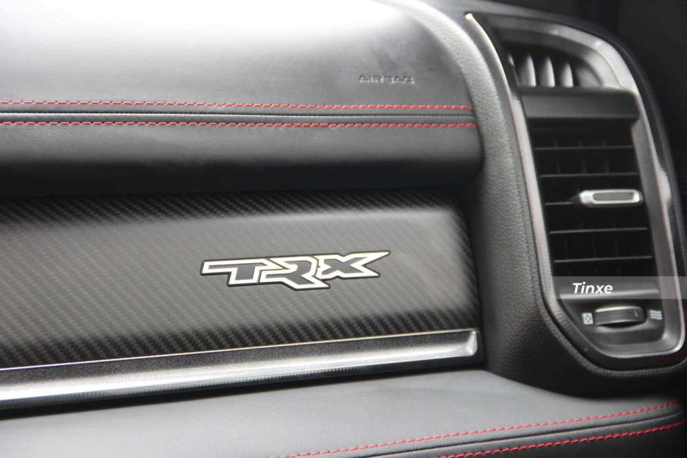 Chiếc xe này có thêm gói carbon