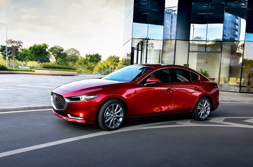 Kh&aacute;c với năm 2020, Mazda3 đ&atilde; lọt v&agrave;o top 10 xe cỡ C b&aacute;n chạy nhất thế giới của năm 2021