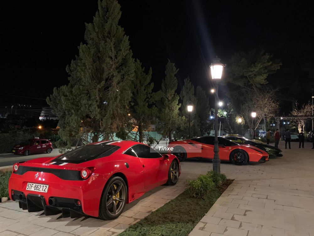 Những chiếc si&ecirc;u xe tham dự v&agrave;o h&agrave;nh tr&igrave;nh xe diễn ra từ ng&agrave;y 11 đến 14 th&aacute;ng 1 năm 2022 bao gồm Ferrari 488 GTB, Ferrari 458 Italia, Ferrari F8 Tributo,Ferrari 488 Spider, Ferrari 458 Speciale độc nhất Việt Nam mang biển số 51F-662.12... Trong số n&agrave;y, c&oacute; nhiều chiếc xe Ferrari được độ khủng.