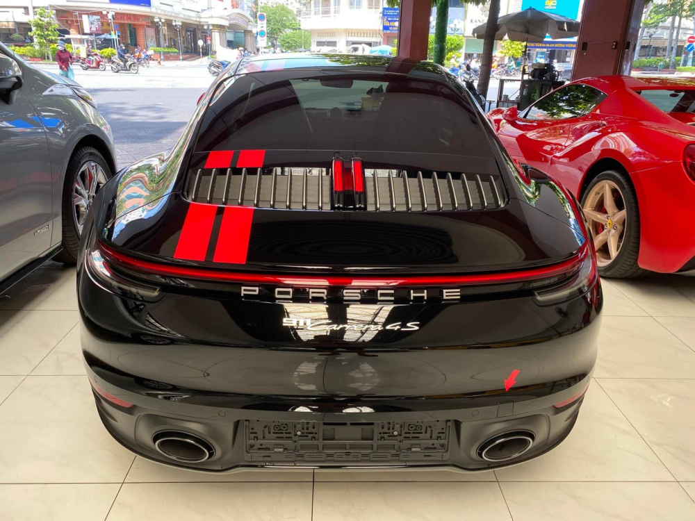 Porsche 911 Carrera 4S có công suất lên đến 444 mã lực