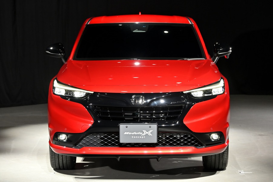 Cận cảnh thiết kế đầu xe của Honda HR-V e:HEV Modulo X Cận cảnh thiết kế đầu xe của Honda HR-V e:HEV Modulo X