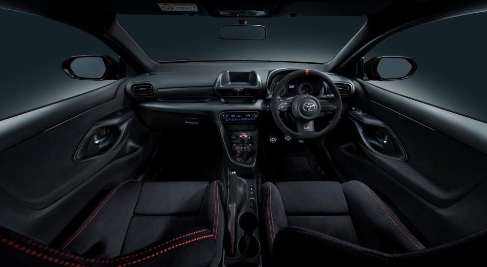 Nội thất thể thao của Toyota GRMN Yaris 2022 Nội thất thể thao của Toyota GRMN Yaris 2022