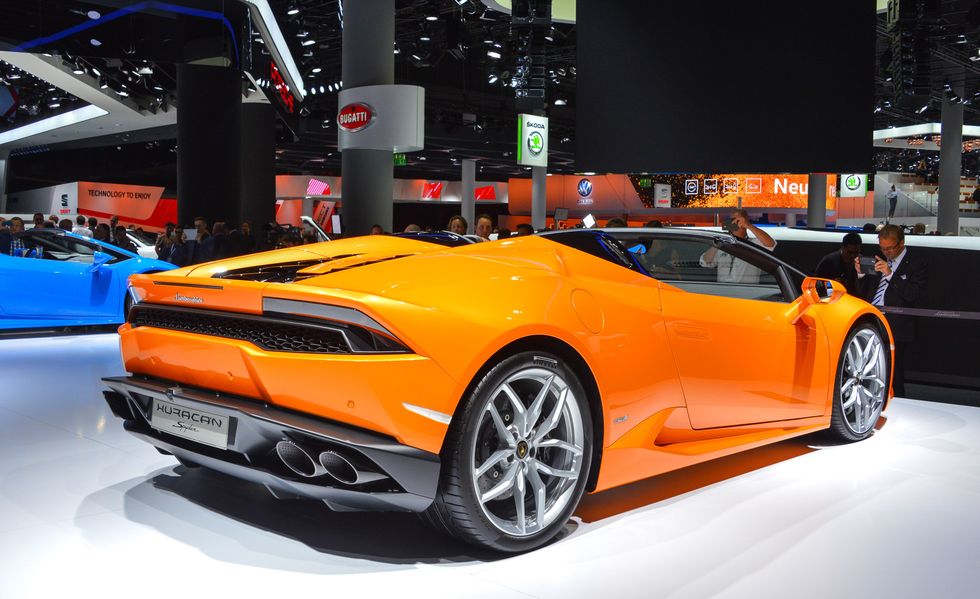 Lamborghini Huracan LP610-4 mui trần vẫn chưa có chiếc nào lăn bánh tại Việt Nam Lamborghini Huracan LP610-4 mui trần vẫn chưa có chiếc nào lăn bánh tại Việt Nam