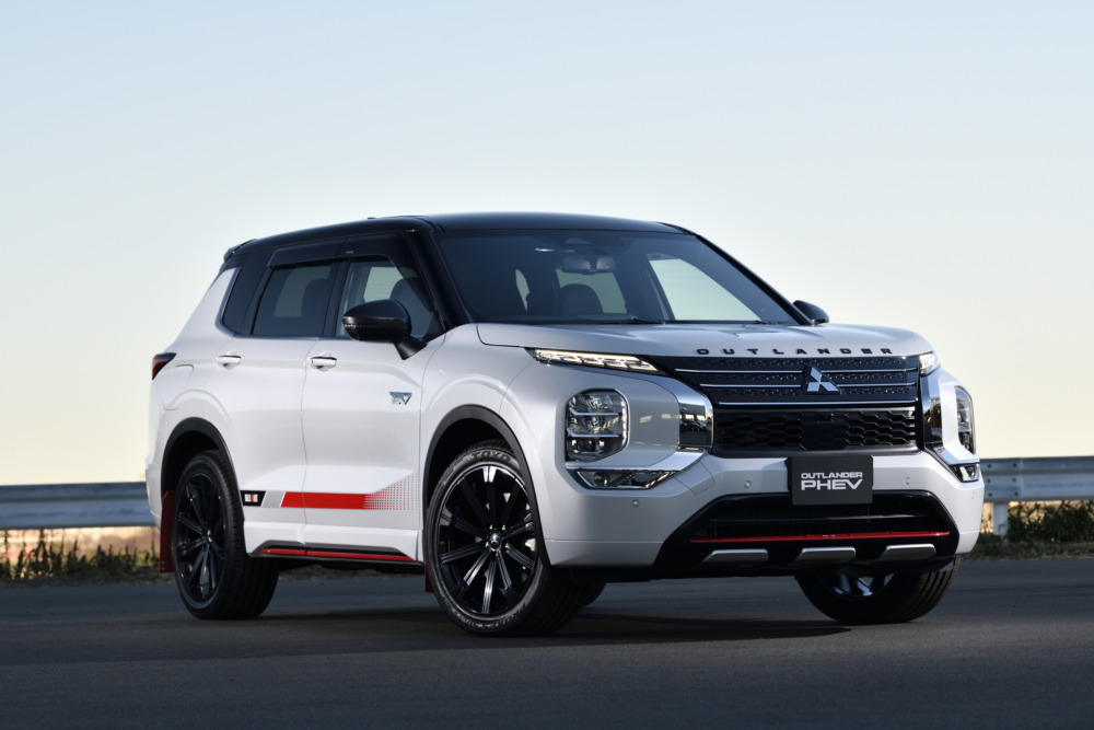 Mitsubishi Outlander Ralliart Style chính thức trình làng