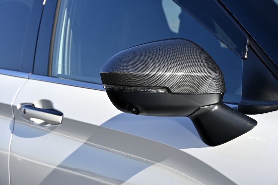 Ốp gương ngoại thất của Mitsubishi Outlander Ralliart Style