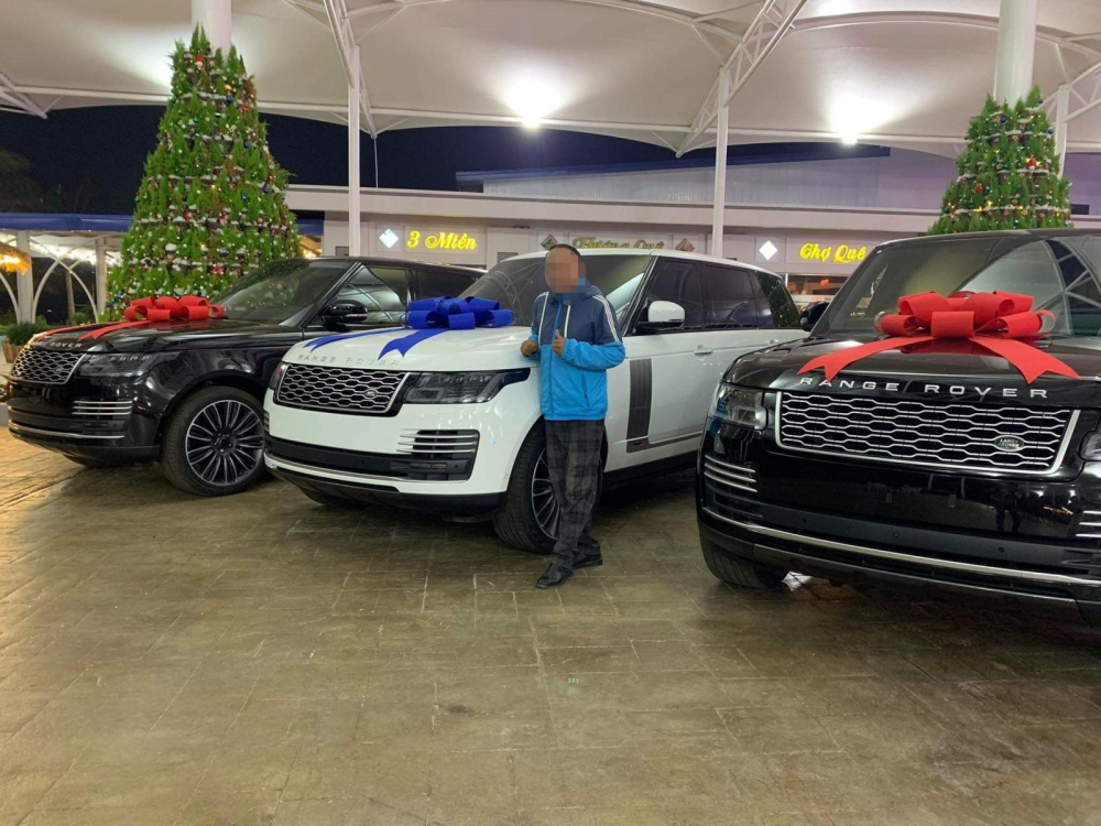 3 chiếc xe Range Rover thế hệ mới n&agrave;y c&oacute; gi&aacute; phải tr&ecirc;n 28 tỷ đồng