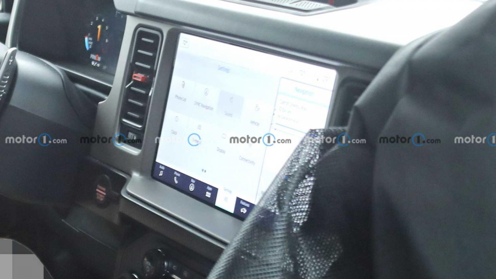 Màn hình thông tin giải trí cỡ lớn của Ford Bronco Raptor 2022 Màn hình thông tin giải trí cỡ lớn của Ford Bronco Raptor 2022