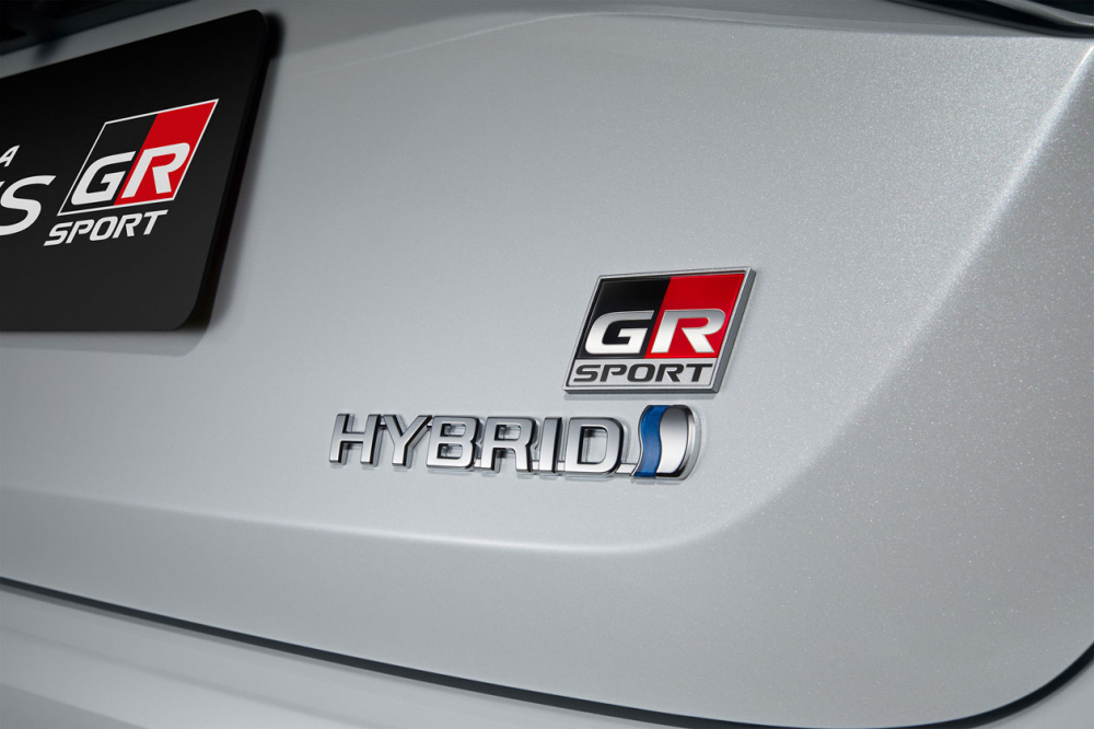 Toyota Corolla Altis GR Sport 2022 có cả phiên bản Hybrid tiết kiệm xăng Toyota Corolla Altis GR Sport 2022 có cả phiên bản Hybrid tiết kiệm xăng
