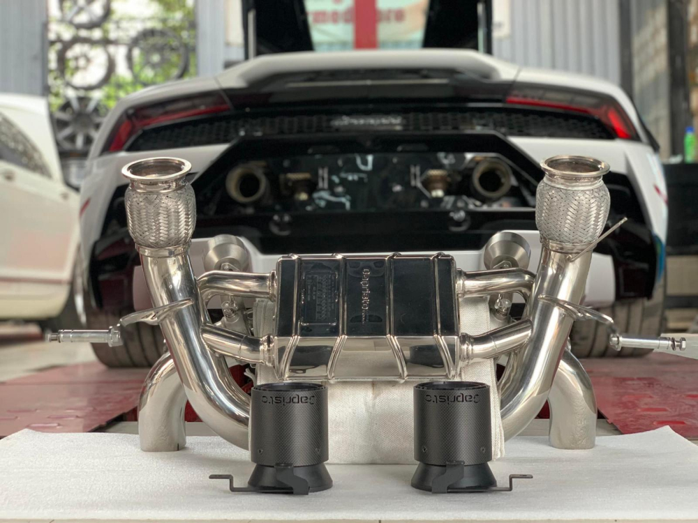 Mới về nước không bao lâu, siêu xe Lamborghini Huracan EVO RWD đã nhanh chóng được chủ nhân độ lại Mới về nước không bao lâu, siêu xe Lamborghini Huracan EVO RWD đã nhanh chóng được chủ nhân độ lại khẩu pháo