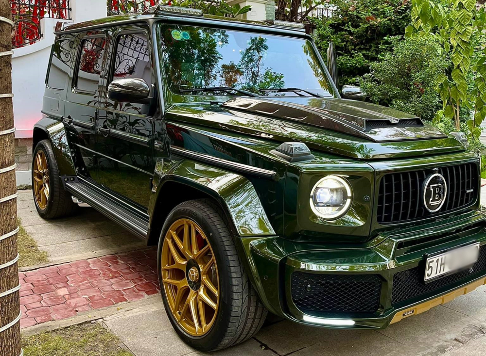 Đại gia Việt thay &aacute;o cho Mercedes-AMG G63 tr&ugrave;ng với m&agrave;u sơn Porsche Panamera, tiết lộ lu&ocirc;n độ h&agrave;ng ghế Chủ tịch