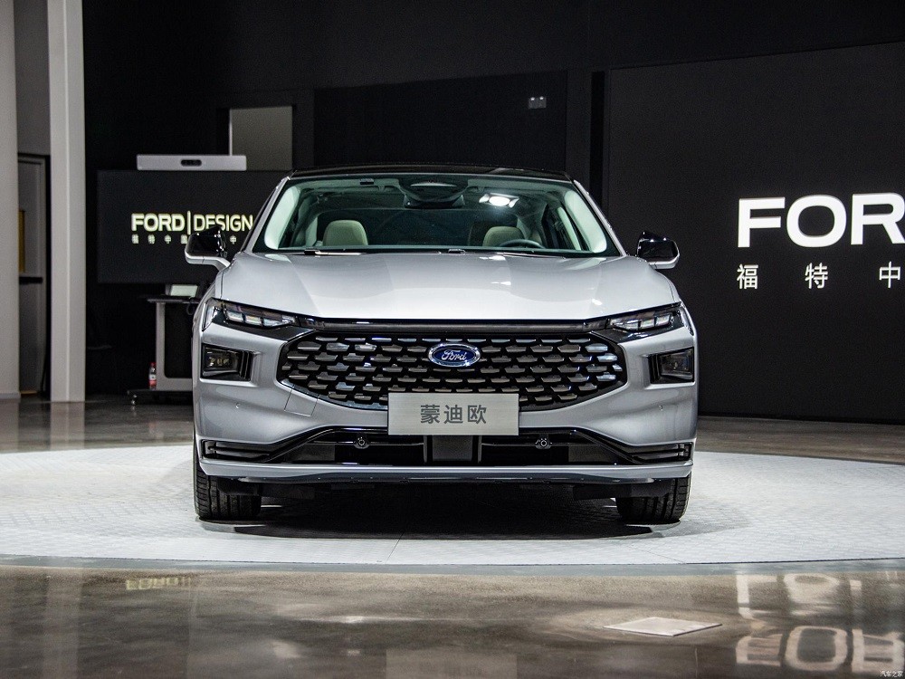 Ford Mondeo 2022 ra mắt thị trường Trung Quốc