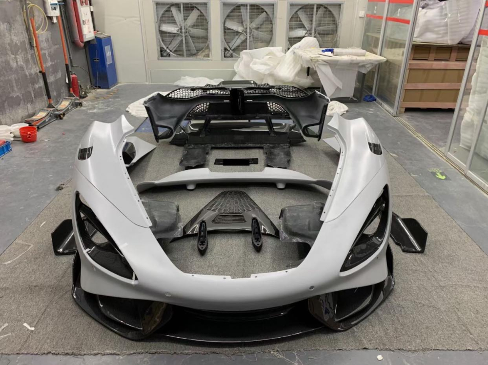 Những m&oacute;n đồ chơi để gi&uacute;p McLaren 720S lột x&aacute;c ngoại h&igrave;nh th&agrave;nh bản 765LT