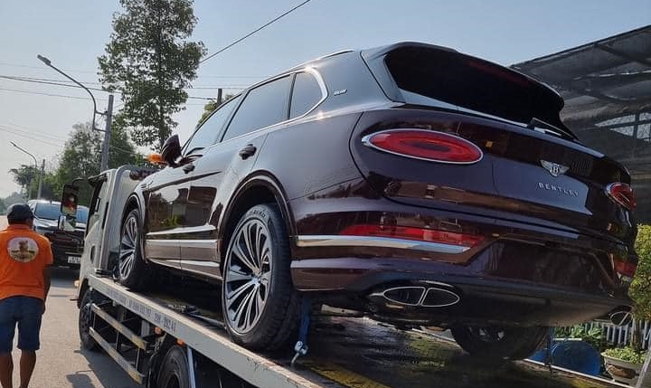 Xe thuộc bản Bentley Bentayga V8 First Edition