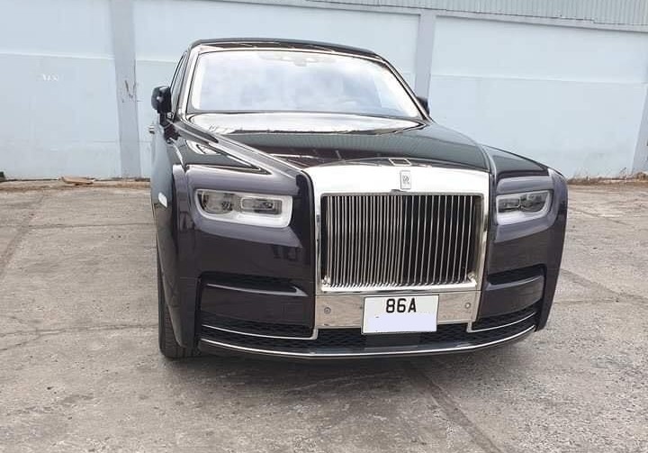 Rolls-Royce Phantom VIII mang biển số của tỉnh Bình Thuận Rolls-Royce Phantom VIII mang biển số của tỉnh Bình Thuận