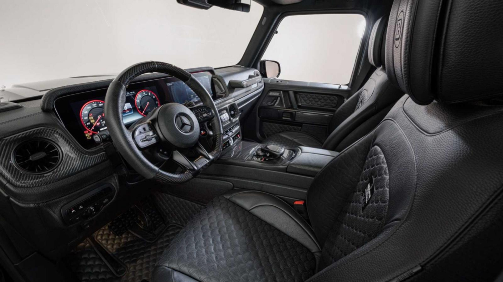 Cabin ph&iacute;a trước của Brabus 800 Adventure XLP Superblack