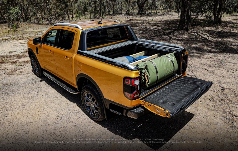 Ford Ranger 2022 có cả baga nóc để chở đồ Ford Ranger 2022 có cả baga nóc để chở đồ