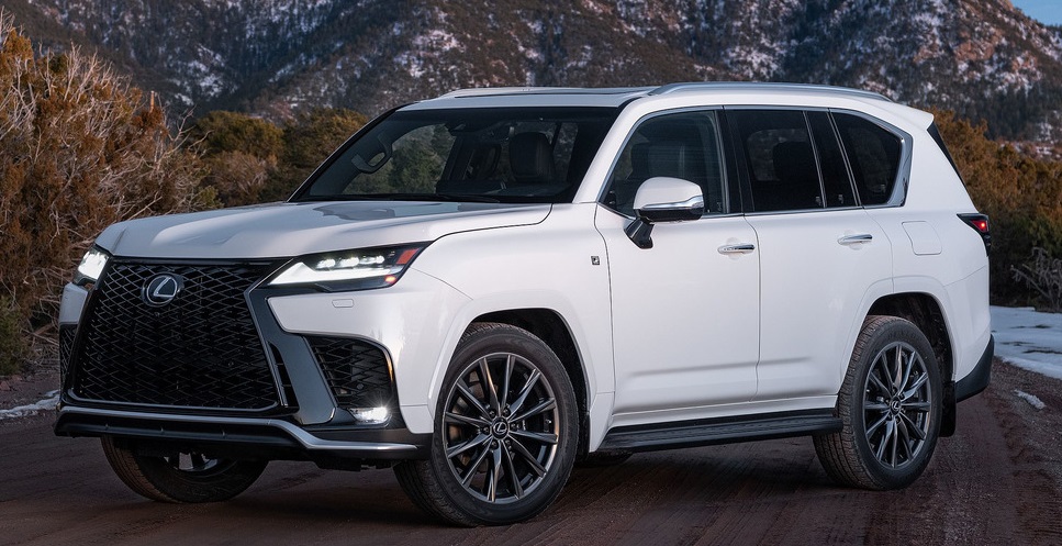 Chuy&ecirc;n cơ mặt đất Lexus LX 600 F SPORT 2022 sẽ về Việt Nam trong năm nay