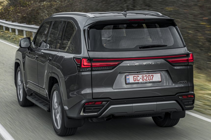 Nguyên nhân Lexus LX 2022 không có phiên bản bọc thép chống đạn đã được hé lộ