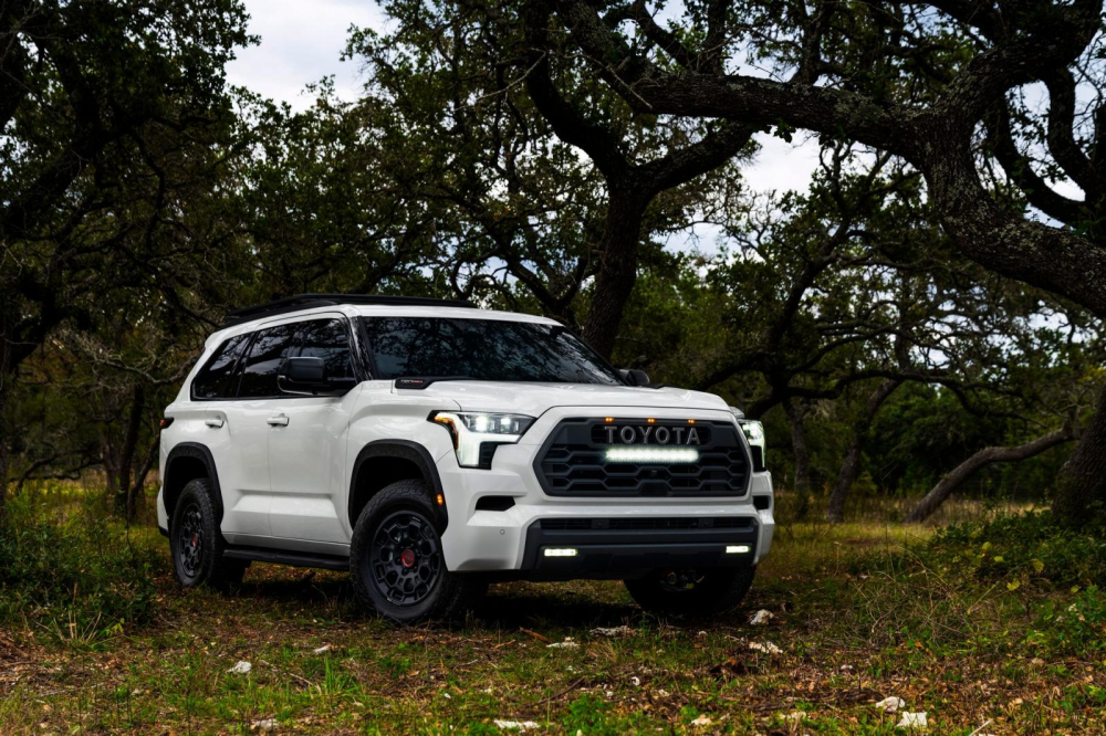 Toyota Sequoia TRD Pro 2022 chính là SUV việt dã cỡ lớn của thương hiệu thiện lành Toyota Sequoia TRD Pro 2022 chính là SUV việt dã cỡ lớn của thương hiệu thiện lành