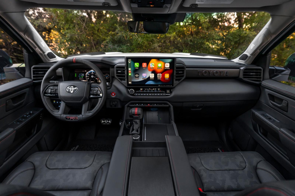 Nội thất bên trong Toyota Sequoia TRD Pro 2022 Nội thất bên trong Toyota Sequoia TRD Pro 2022