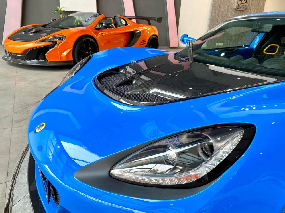 Lotus Exige Sport 420 Final Edition mới khui c&ocirc;ng về nước