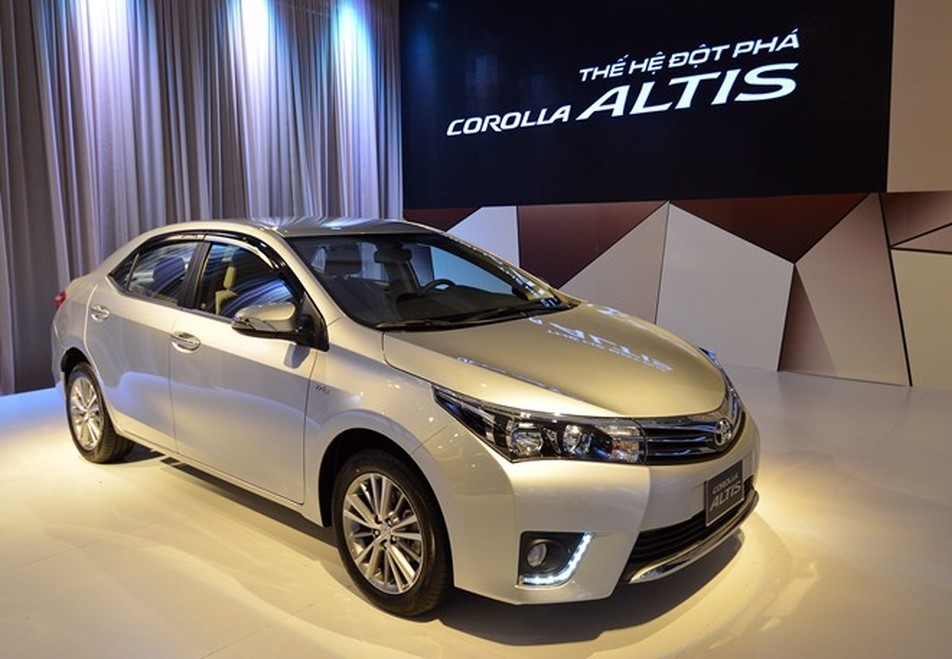 Toyota Corolla Altis đời 2015