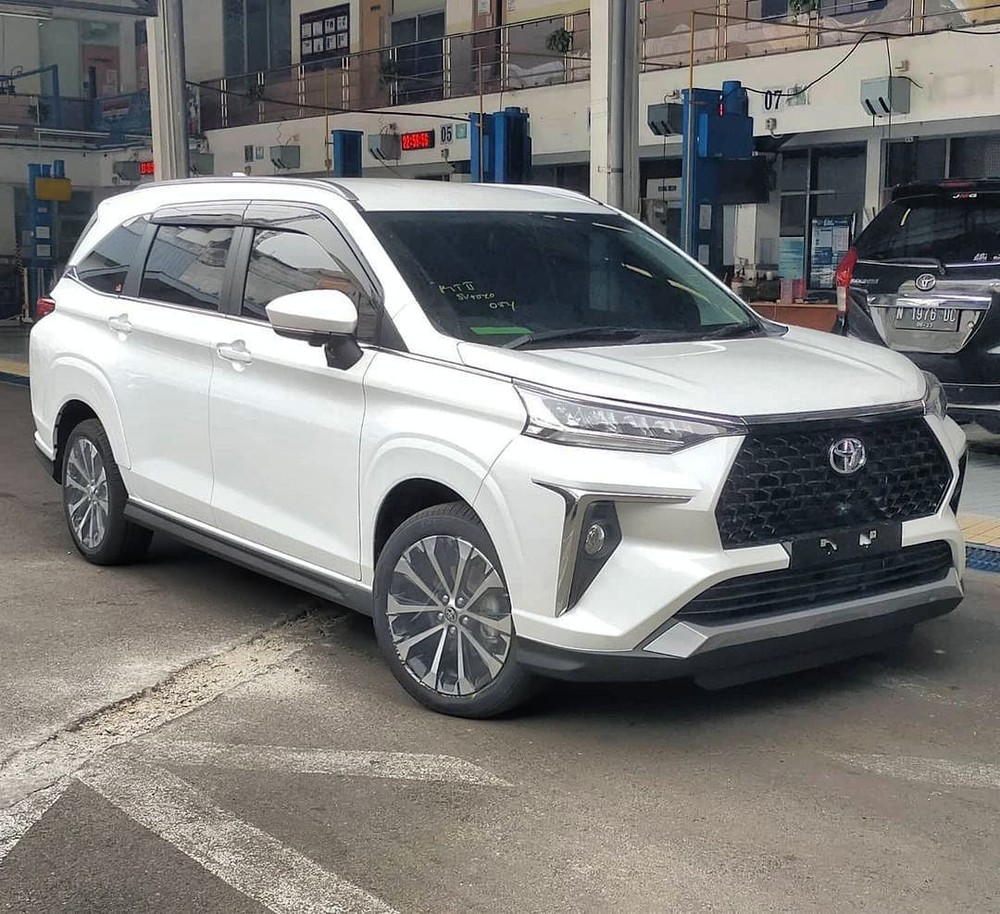 Toyota Veloz 2022 - phiên bản thể thao hơn của Avanza thế hệ mới