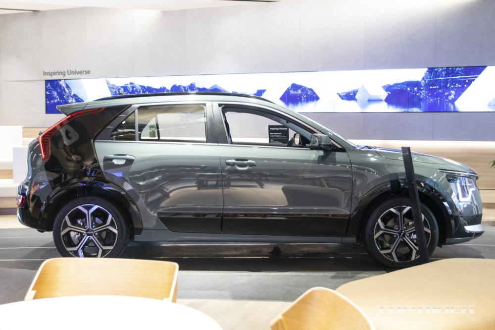 Kia Niro 2022 tăng kích thước đáng kể so với thế hệ cũ Kia Niro 2022 tăng kích thước đáng kể so với thế hệ cũ