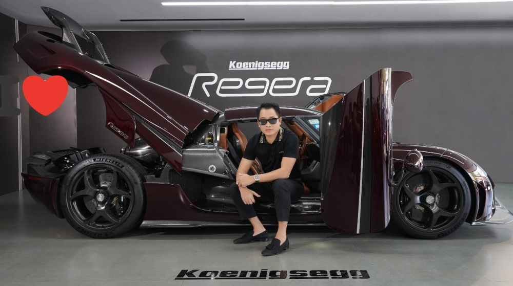 Ho&agrave;ng Kim Kh&aacute;nh c&ugrave;ng si&ecirc;u xe Porsche 918 Spyder