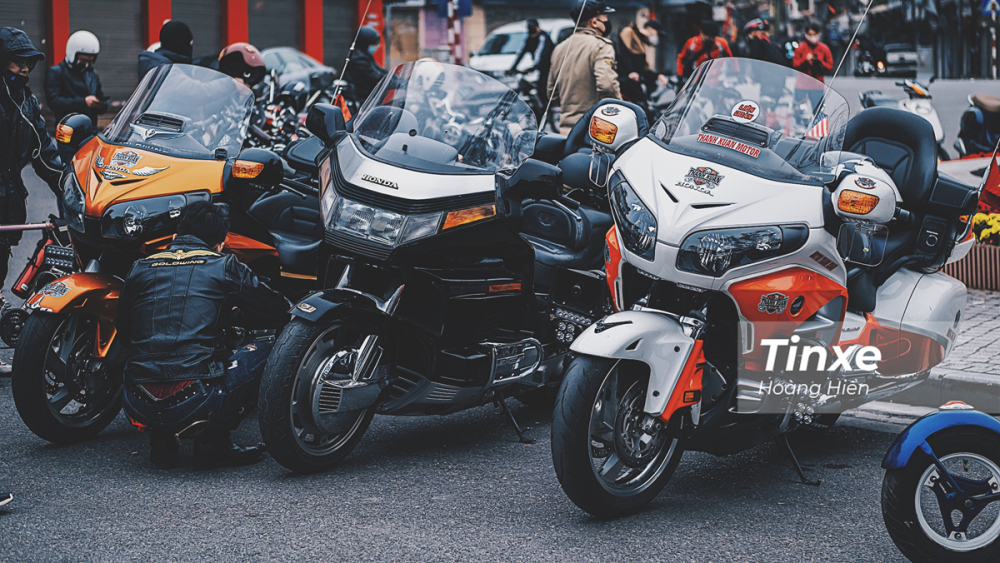 Dàn xe Honda Goldwing vốn từng vang bóng một thời của những người chơi xe phân khối lớn thế hệ trước tại Hà Nội.