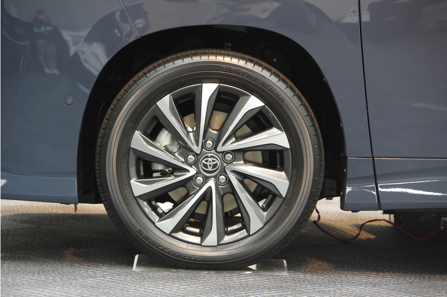 Vành la-zăng của Toyota Voxy 2022