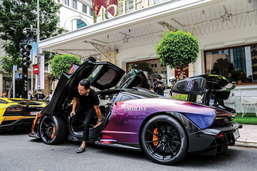 McLaren Senna là siêu xe thứ 2 mà Hoàng Kim Khánh sở hữu nhưng lại là chiếc hypercar đầu tiên của đại gia Hải Dương