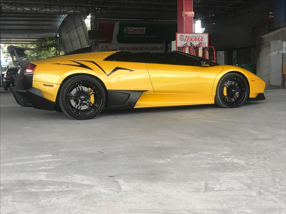 Siêu xe Lamborghini Murcielgo LP640-4 Roadster độ bản SV Siêu xe Lamborghini Murcielgo LP640-4 Roadster độ bản SV
