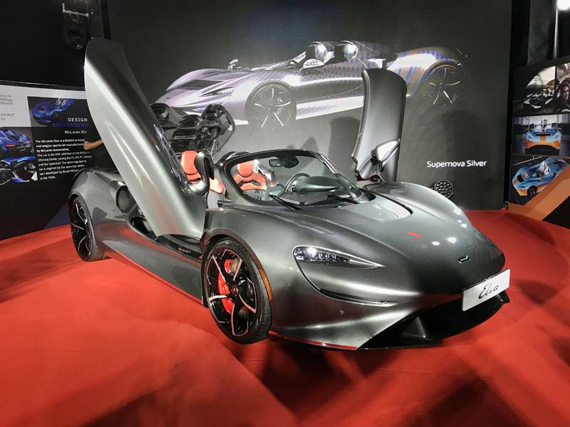 McLaren Elva có thêm kính lái