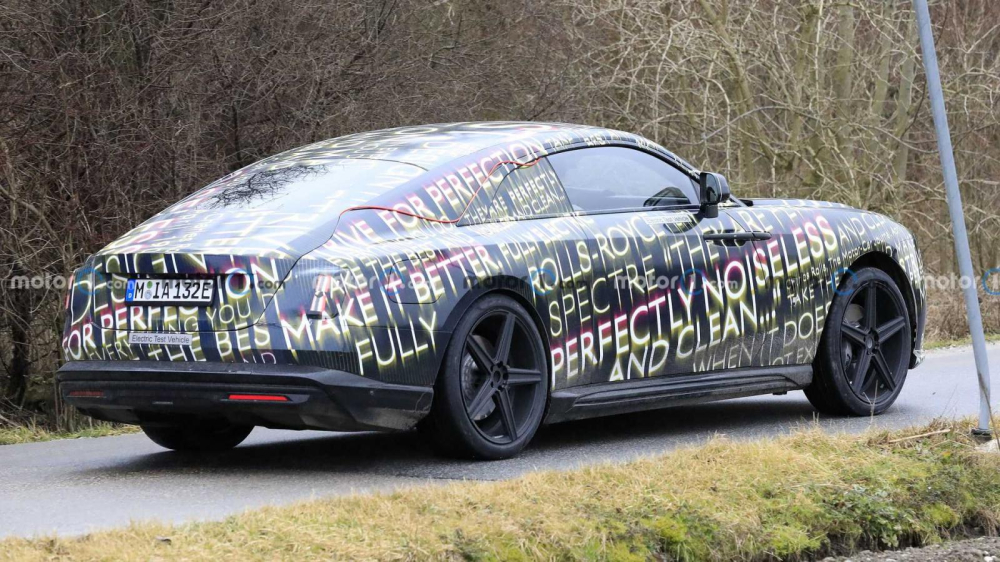 Rolls-Royce Spectre sẽ ra mắt vào năm sau