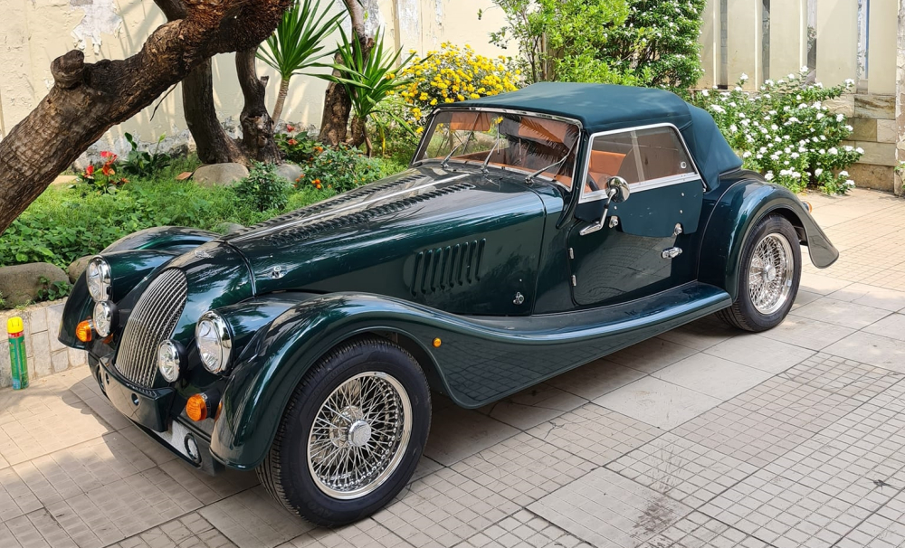 Chiếc xe Morgan Plus Four với tông màu xanh lá về tay nhà sưu tầm siêu xe kín tiếng, giá hơn 6 tỷ đồng Chiếc xe Morgan Plus Four với tông màu xanh lá về tay nhà sưu tầm siêu xe kín tiếng, giá hơn 6 tỷ đồng