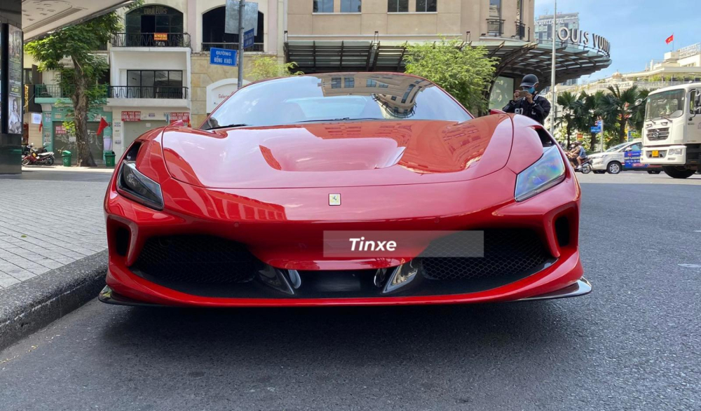 Ferrari F8 Spider thứ 2 về Việt Nam âm thầm nhập tịch Sài Gòn
