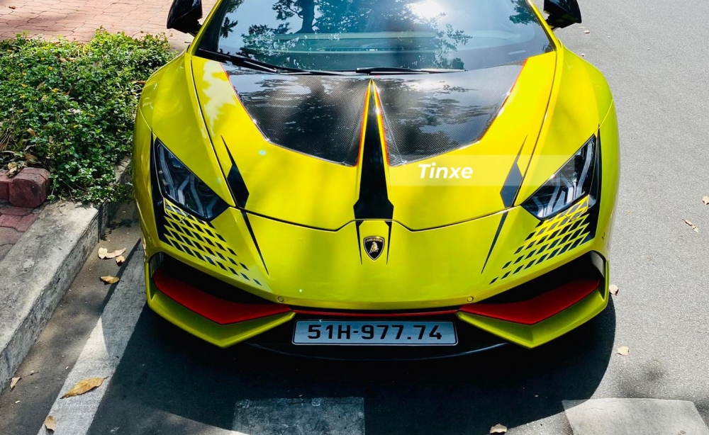 Phần đầu xe Lamborghini Huracan LP610-4 sau khi độ Phần đầu xe Lamborghini Huracan LP610-4 sau khi độ