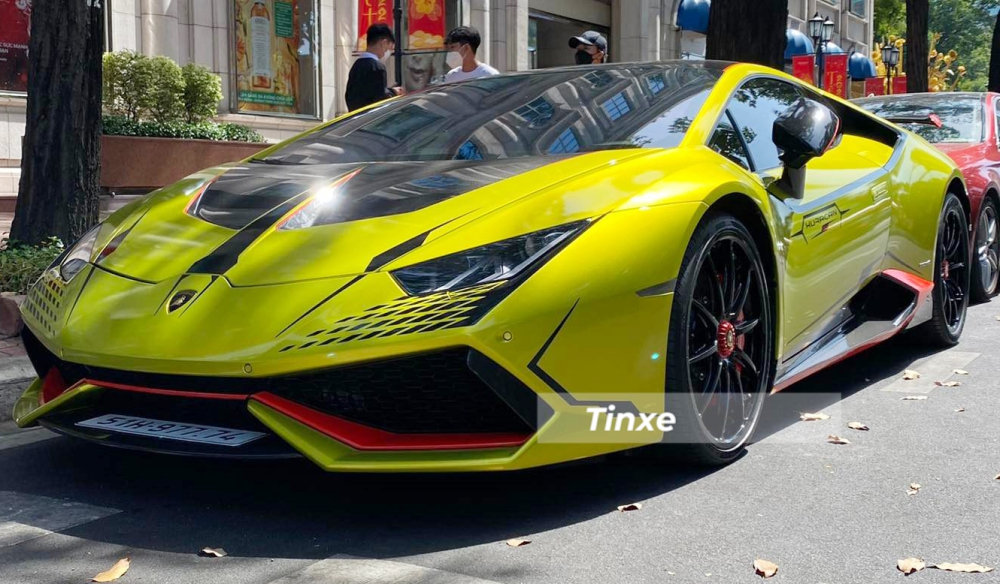 Lamborghini Huracan LP610-4 độ du Xuân Lamborghini Huracan LP610-4 độ du Xuân