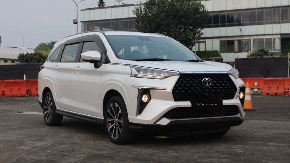 C&oacute; th&ocirc;ng tin cho hay Toyota Veloz Cross 2022 sẽ thay thế Toyota Rush tại Việt Nam.