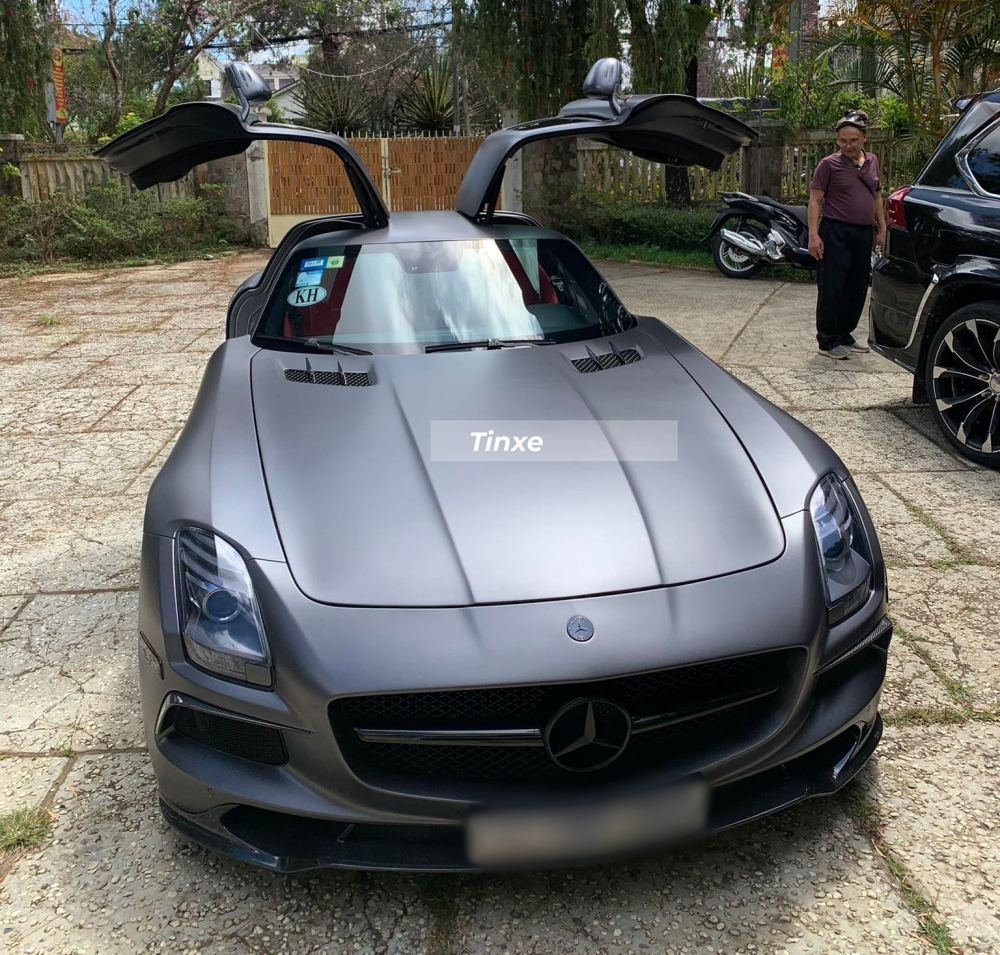 Mercedes-Benz SLS AMG này có gói độ Black Series Mercedes-Benz SLS AMG này có gói độ Black Series