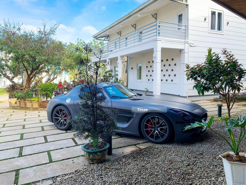 Mercedes-Benz SLS AMG độ Black Series độc nhất Việt Nam xuất hiện tại Đà Lạt Mercedes-Benz SLS AMG độ Black Series độc nhất Việt Nam xuất hiện tại Đà Lạt