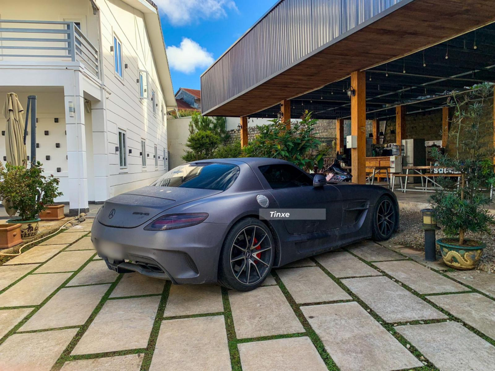 Thiết kế đuôi xe Mercedes-Benz SLS AMG Thiết kế đuôi xe Mercedes-Benz SLS AMG