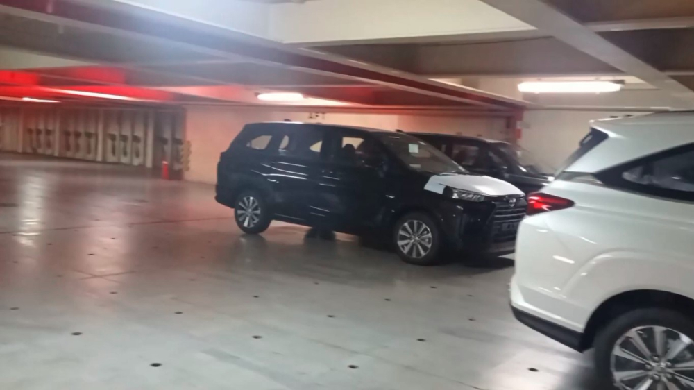 Toyota Avanza 2022 lên tàu thủy